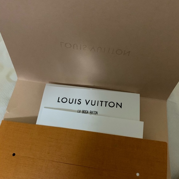 Louis Vuitton belt - Picture 3 of 8